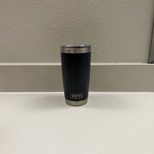 YETI Navy Tumbler